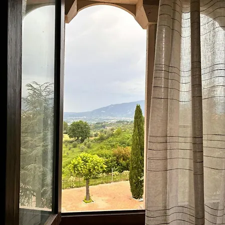 Hébergement de vacances With Pool In The Heart Of Umbria Stroncone