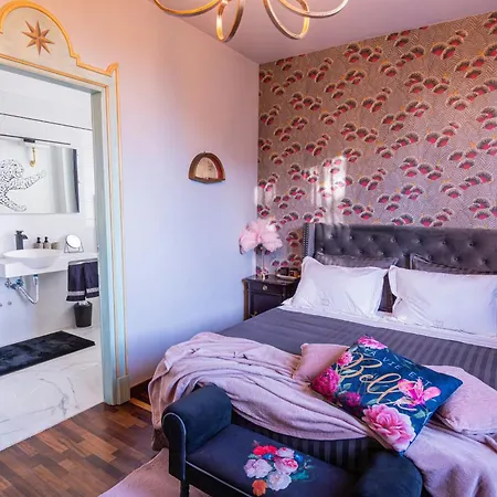 Hébergement de vacances With Pool In The Heart Of Umbria Stroncone