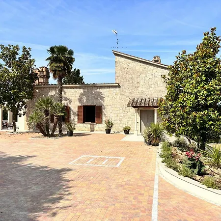 With Pool In The Heart Of Umbria Hébergement de vacances
