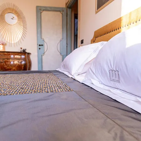 With Pool In The Heart Of Umbria بيت للعطل Stroncone